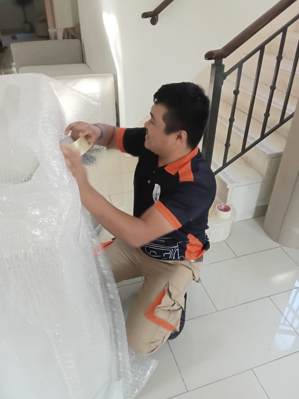 Furniture movers in Al Reem Island Abu Dhabi - GI Movers UAE