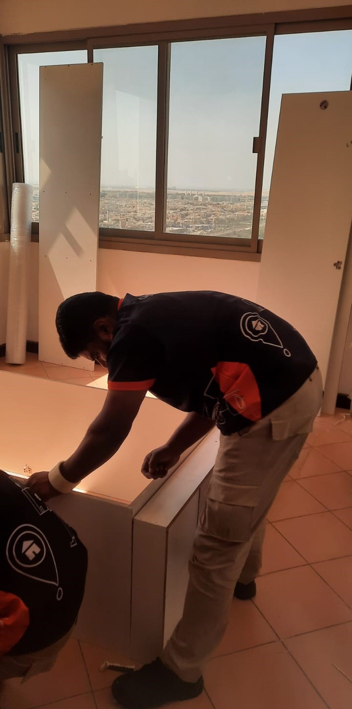GI Movers UAE team handling a residential relocation in Al Raha Beach